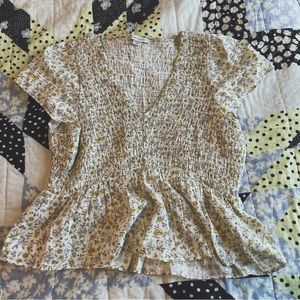 AE V-Neck Smocked Babydoll Blouse// Soft Green (XL)